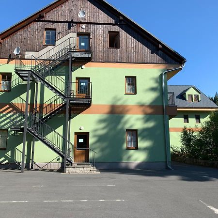 Karlov Pod Pradedem Apartmany Orbit Экстерьер фото