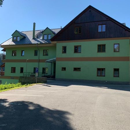 Karlov Pod Pradedem Apartmany Orbit Экстерьер фото